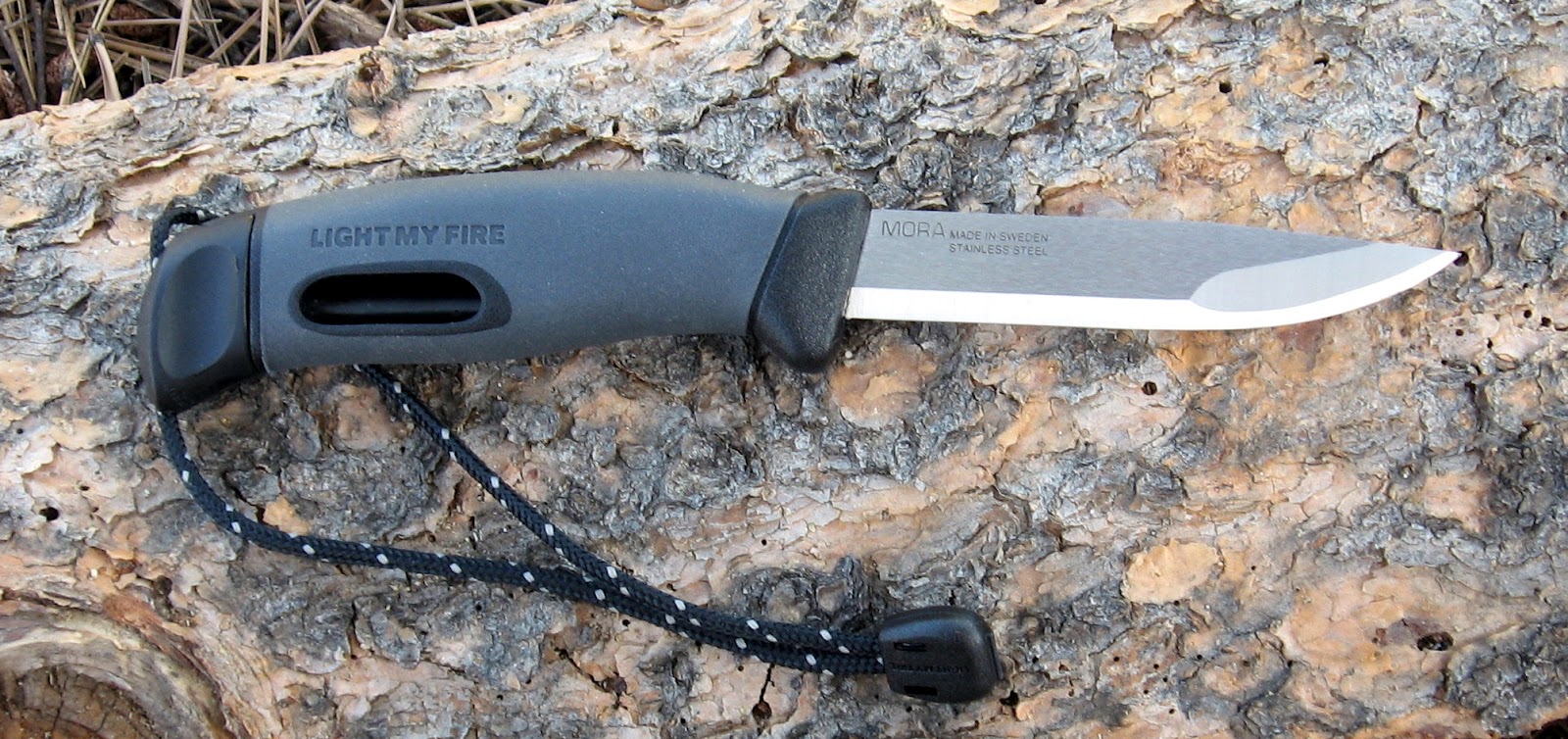 Morakniv Bushcraft Carbon Fixed Blade Knife